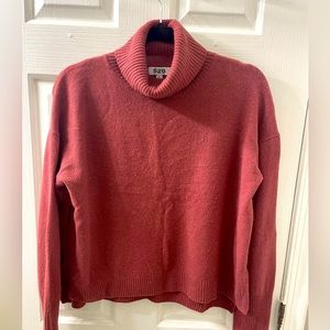 525 high low cashmere turtleneck